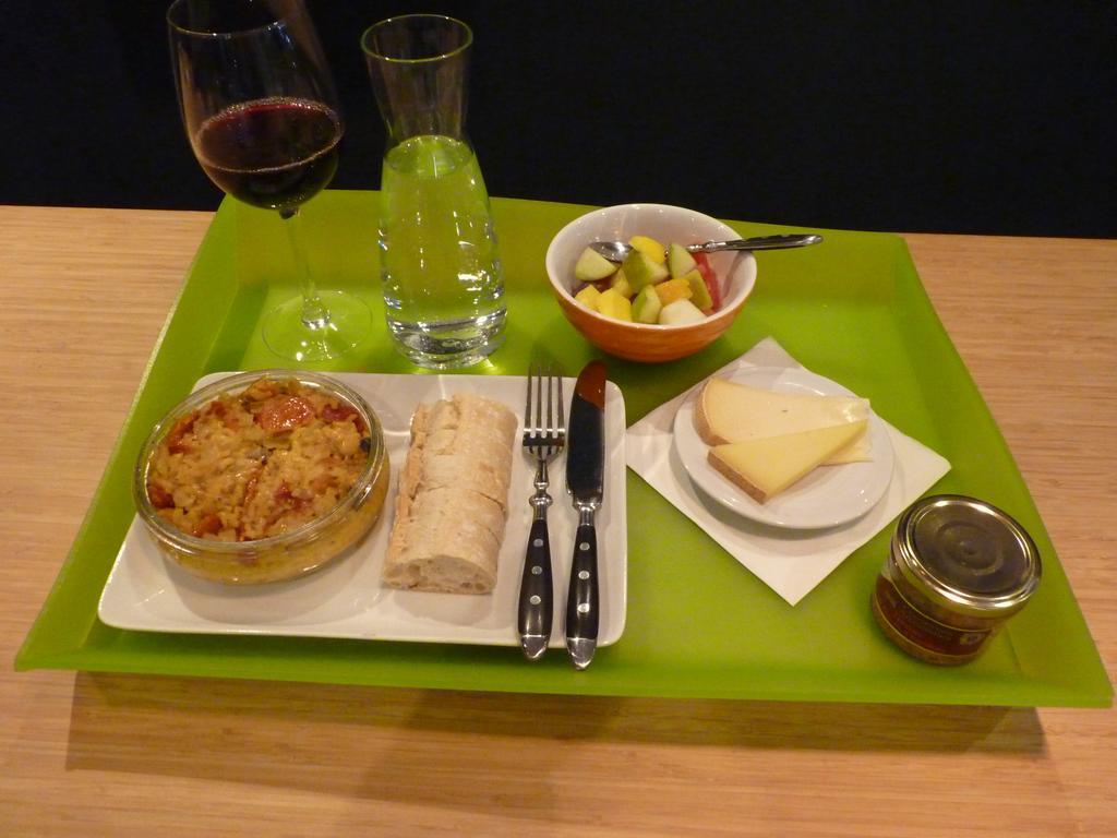 Hotel Ibis Styles Roanne Centre Gare Exterior foto