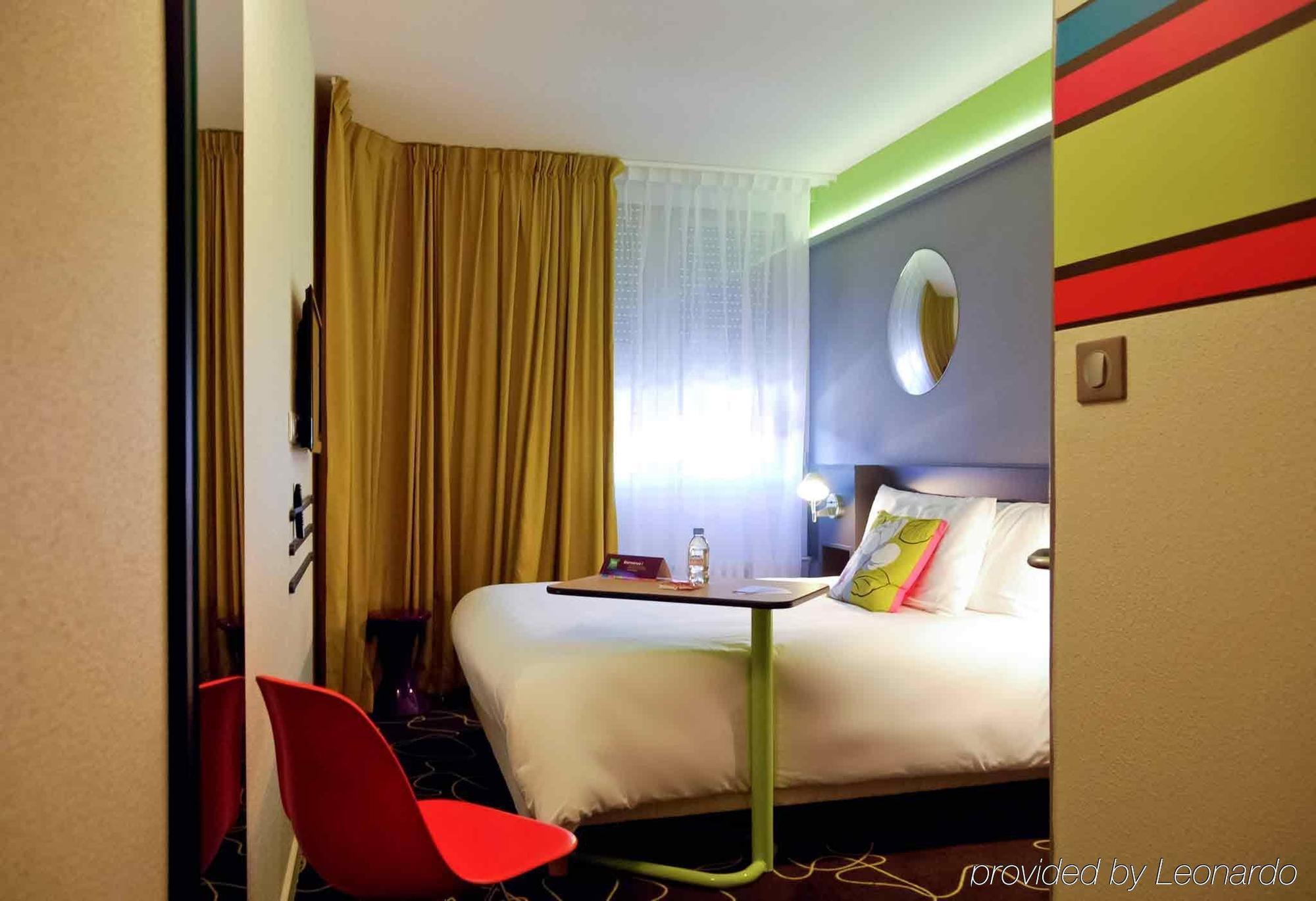 Hotel Ibis Styles Roanne Centre Gare Zimmer foto